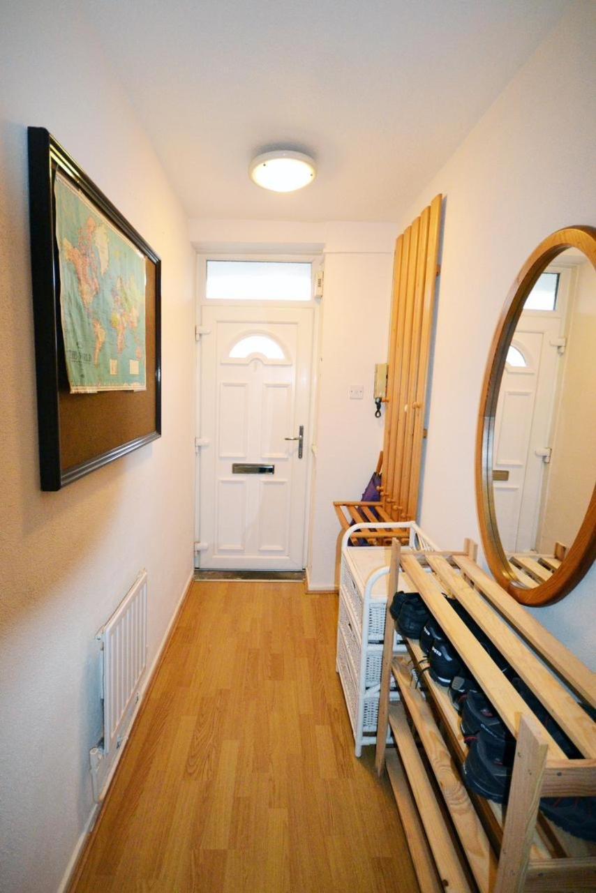 Affordable Double In Trendy Angel, Islington Londra